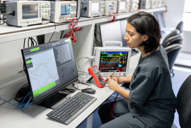 Best Commercial Electrician Services  in Dellwood, MN